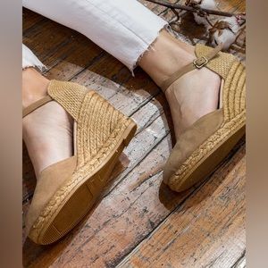 Gaimo Obi Suede Espadrilles Wedges in Size 38